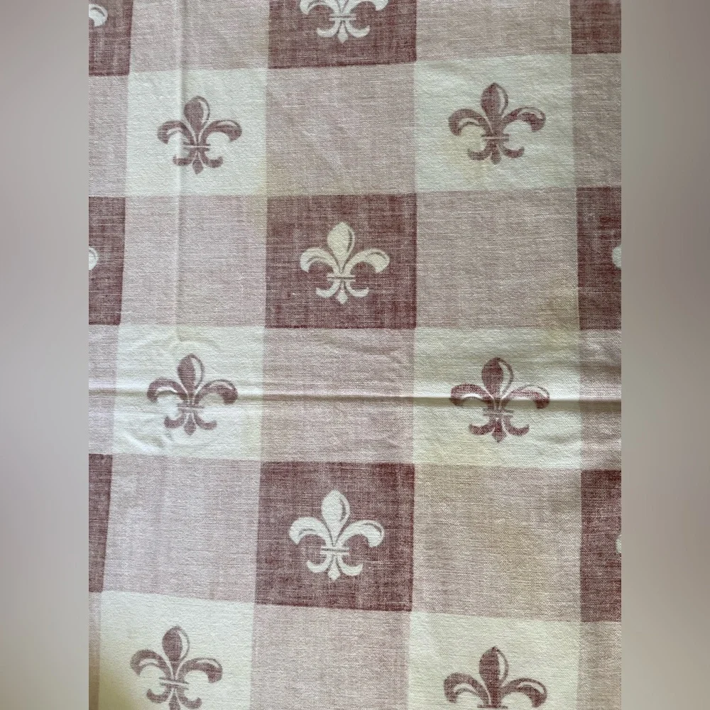 True Vintage Cotton Fleur De Lis Tablecloth New Orleans Mardis Gras